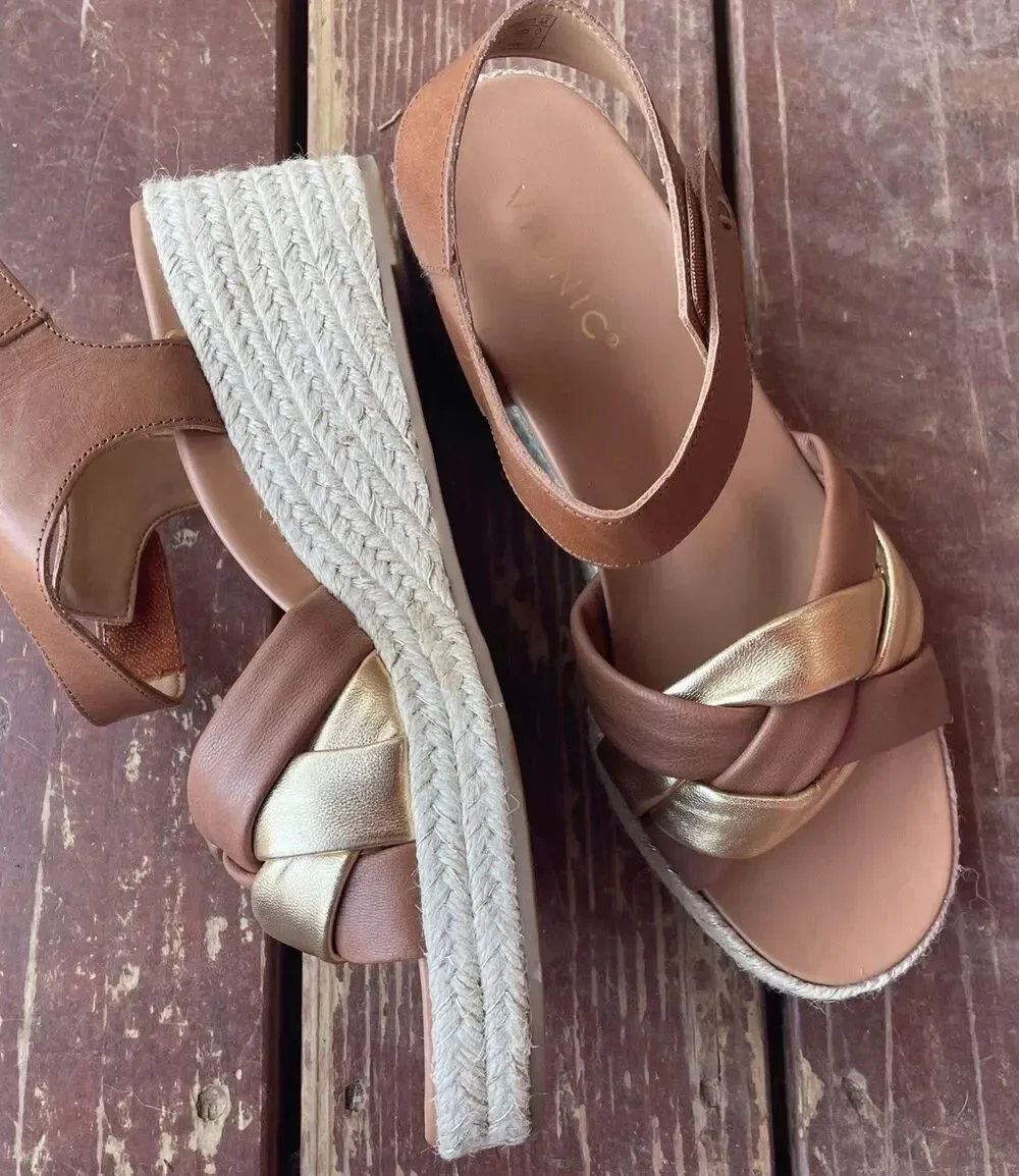 Vionic Women's Saratoga Espadrille Wedge Sandal Size 9.5